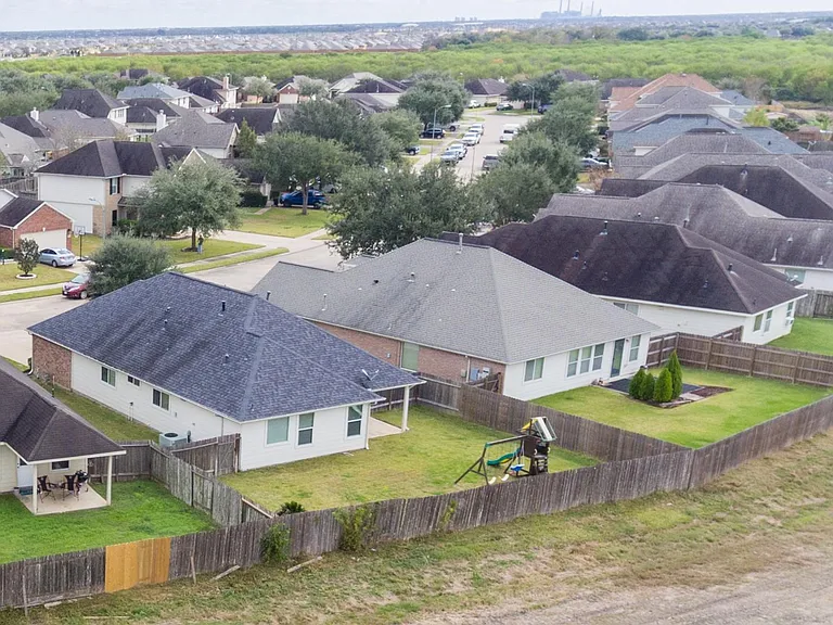 2834 Sage Bluff Ave — Photo 44
