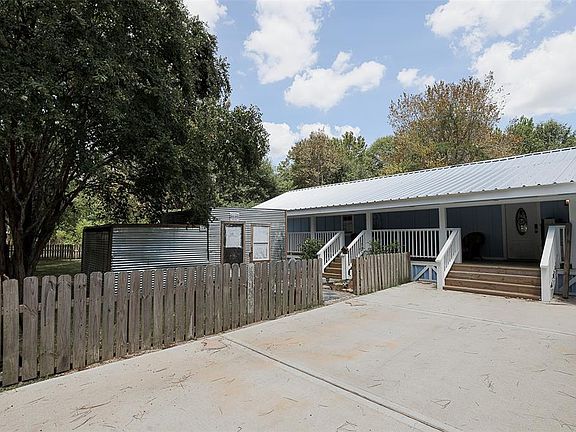 4th image of 26855 Lazy South St