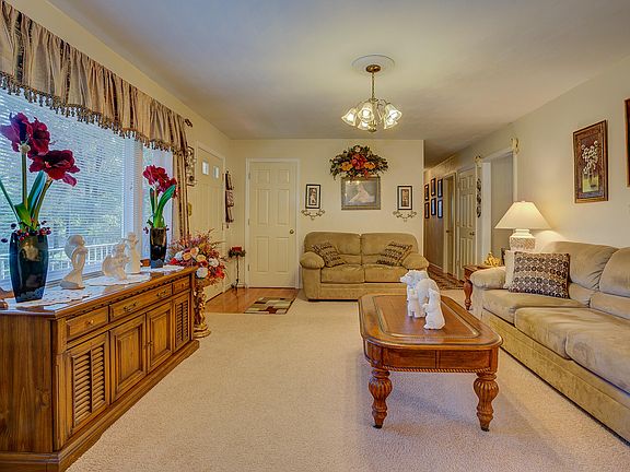 4th image of 5436 Tomahawk Cir
