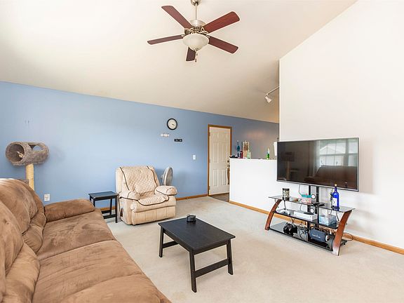 2nd image of 1008 Mallard Dr