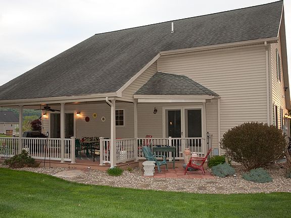 Master bed patio entrance