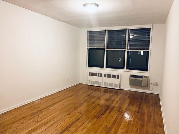 5th image of 2770 Ocean Ave APT 3G