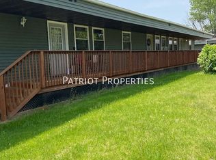 536 Jefferson St APT 4, Mauston, WI 53948