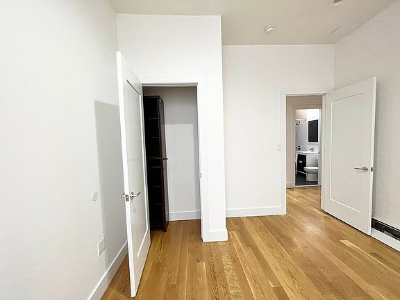 5th image of 539 Lenox Ave Frnt 1