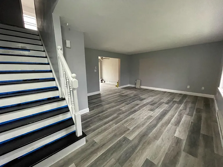 570 Elm St — Photo 12