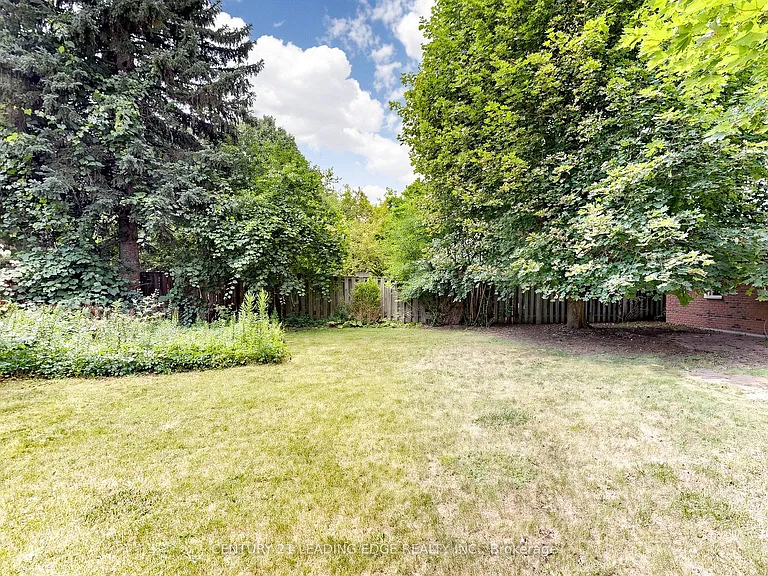 1 Briarwood Rd — Photo 48