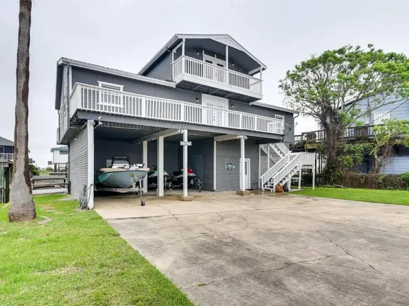 118 Redfish Lane, Freeport, TX 77541