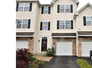 1535 Laura Ln, Pottstown, PA 19464
