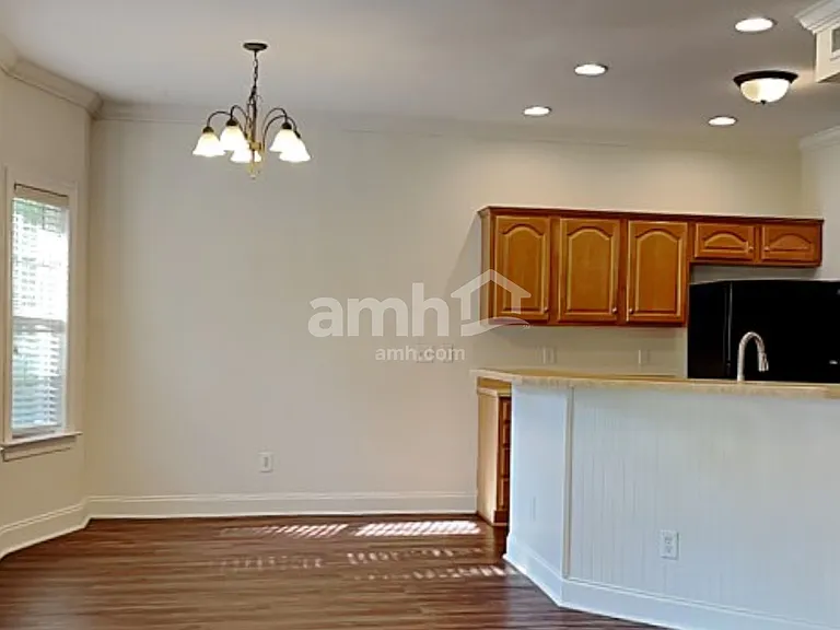 5125 Macarthur Ave — Photo 5