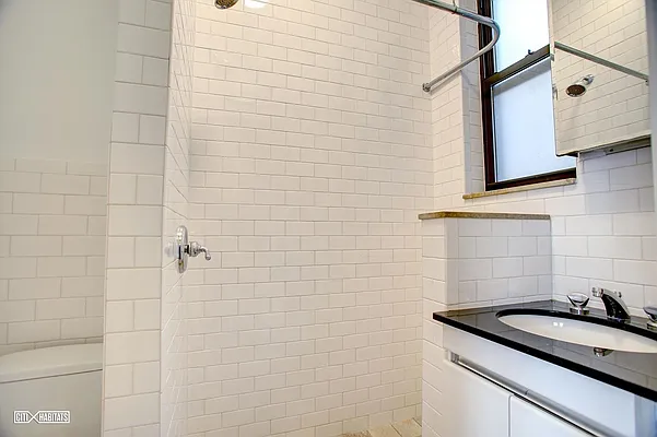 Rented by Citi Habitats | media 18