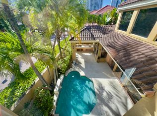 3728 NE 208th Ter, Aventura, FL 33180