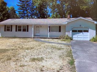 902 E Pleasant St, Amherst, MA 01002