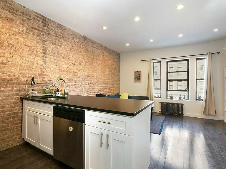 447 Rogers Ave #2R — Photo 2