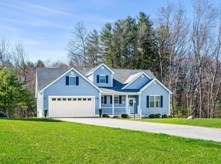 72-72 Hummingbird Ln #B, Groton, MA 01450