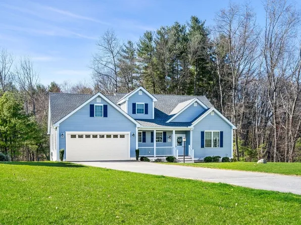 72-72 Hummingbird Ln #B, Groton, MA 01450