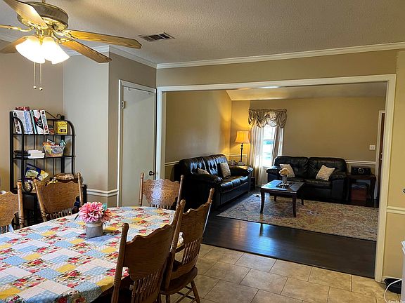 2nd image of 102 Ashley Dr