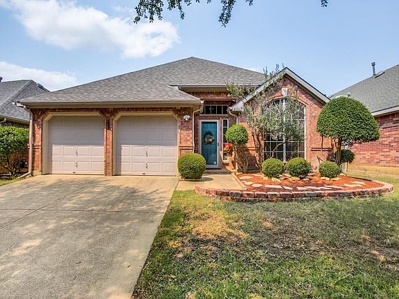 2nd image of 4700 Belladonna Dr
