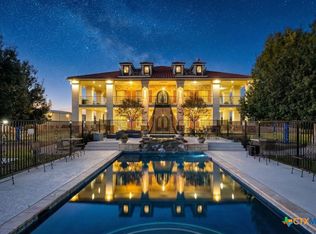 1694 County Road 102, Llano, TX 78643