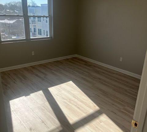 4th image of 84 Aborn St Unit 2306