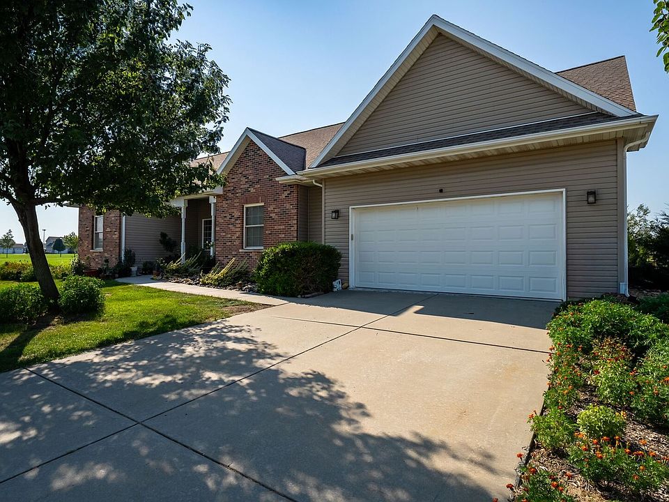1st image of 4397 Renaissance Dr
