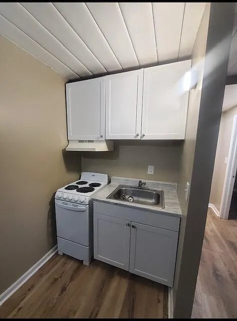 1 bed, 1.5 bath, 7260 sqft, $700 — Photo 4