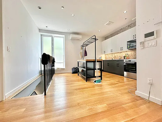 Rented by Doorway NYC, LLC | media 1