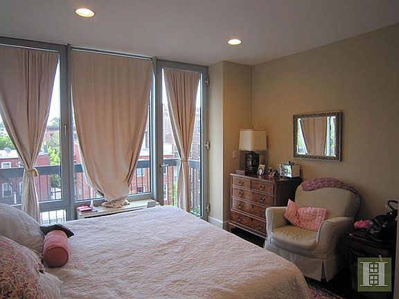 3rd image of 358 Baltic St Unit 3B