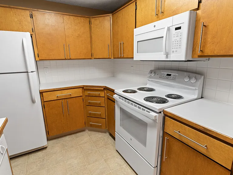 Graymayre Crossing Apartments — Photo 17
