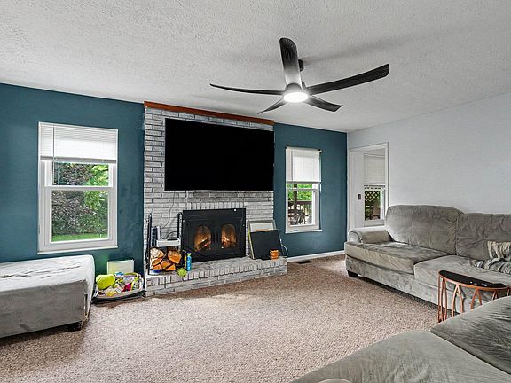 4th image of 2054 Bridgette Ln