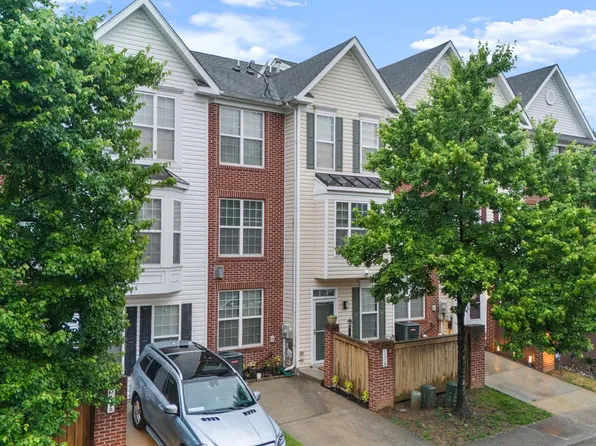 114 Featherstone Pl, Frederick, MD 21702