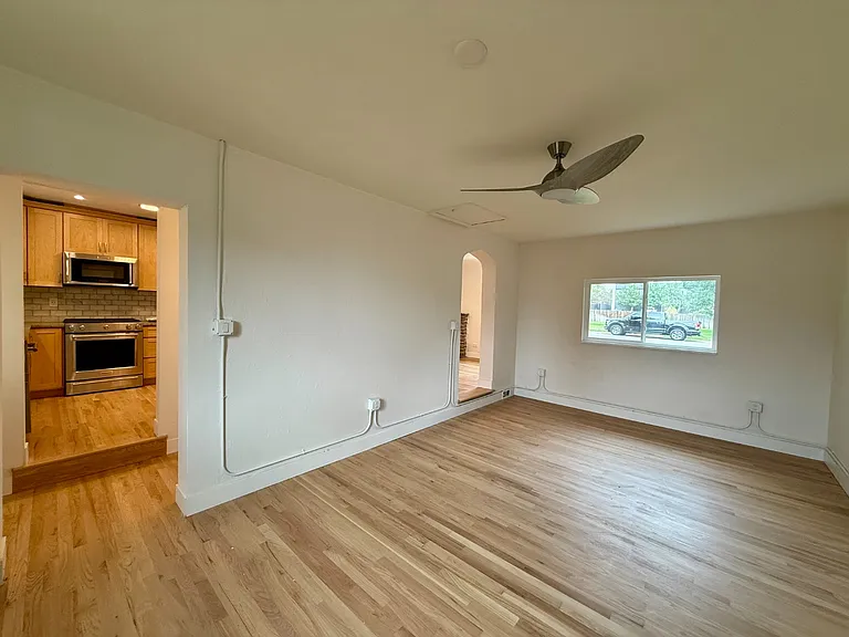 1415 S Jackson St — Photo 6