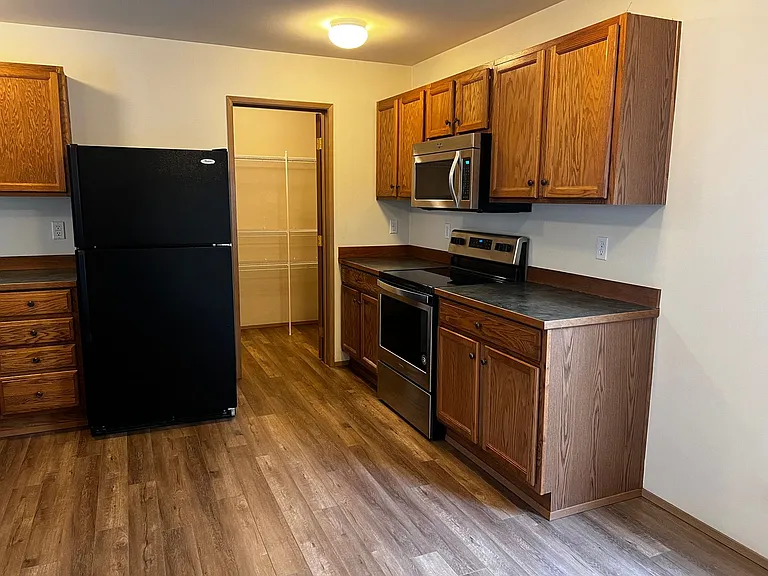 1817 Johnson Ave — Photo 13