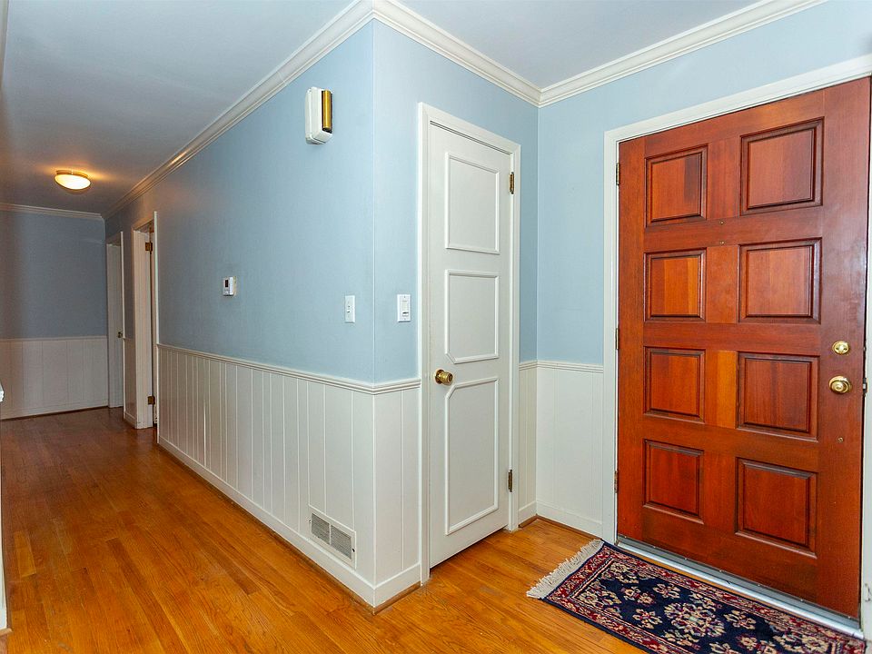 1875 Shades Crest Rd, Vestavia Hills, AL 35216 Zillow