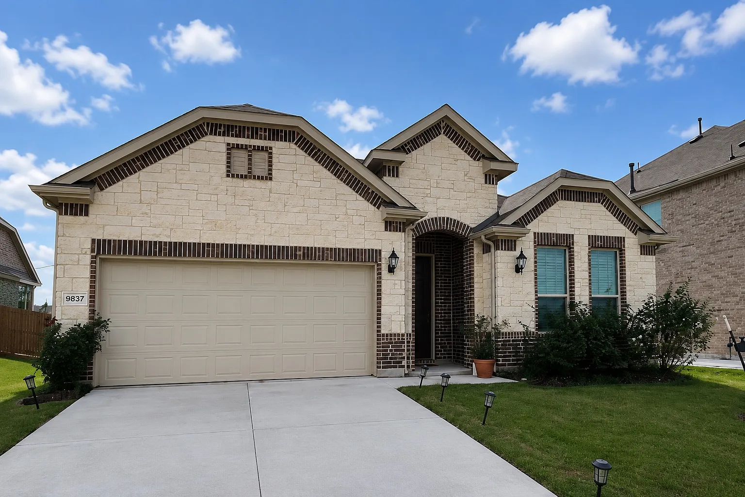 4 bed, 2371 sqft, $3,000 — Photo 1