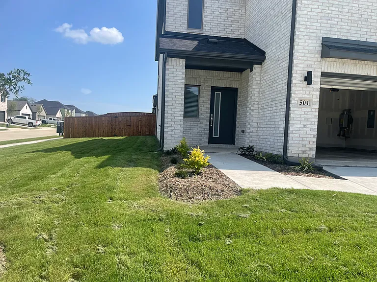 501 Green Grass Dr — Photo 11