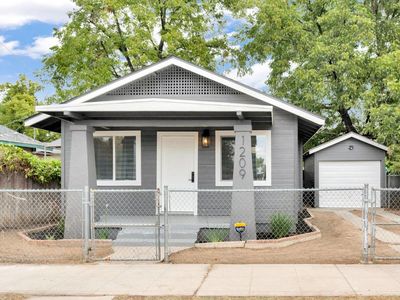 1209 S 3rd St, Fresno, CA, 93702
