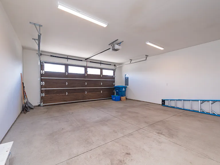 3055 NW Hidden Ridge Dr — Photo 25