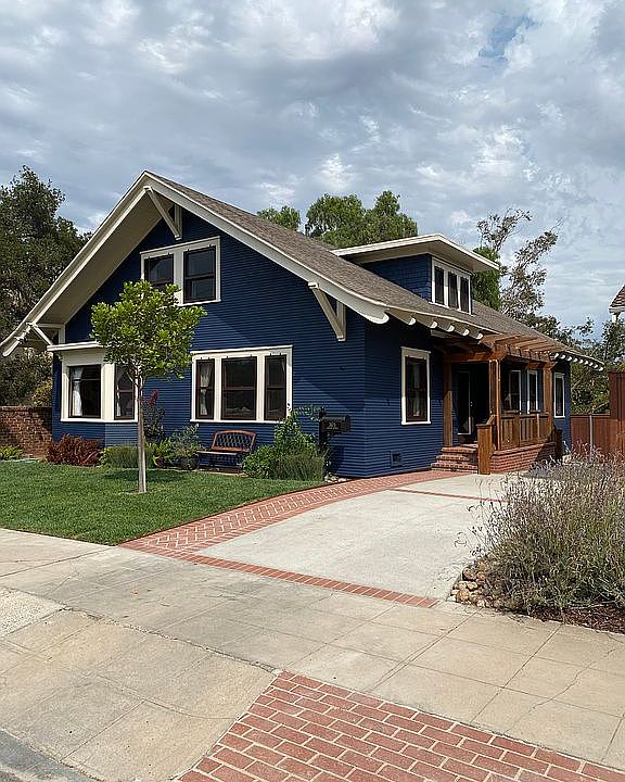 1st image of 3675-77 8th Ave
