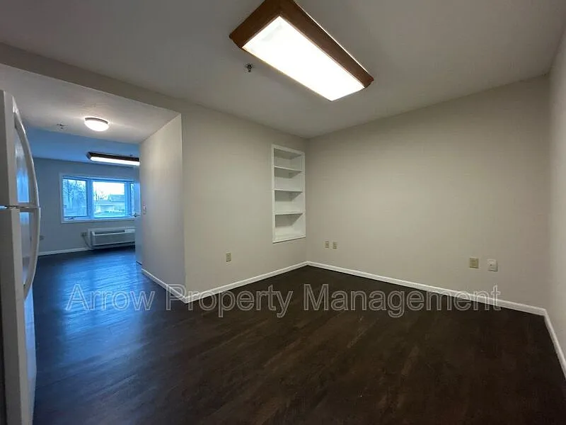 Building Photo - 180 Poppe Dr #21