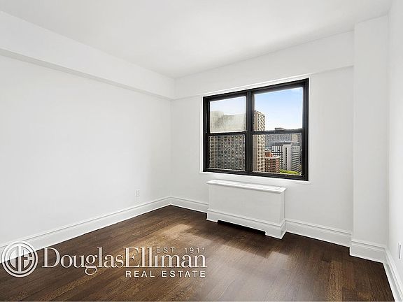 4th image of 201 E 25th St #Phd