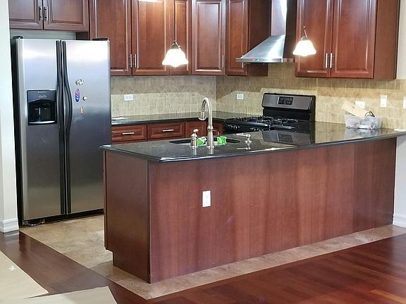 3rd image of 2672 E 27th St APT 1