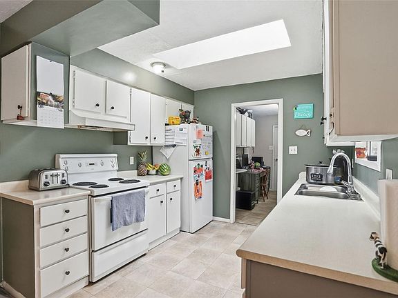 3rd image of 358 Aldous Rd
