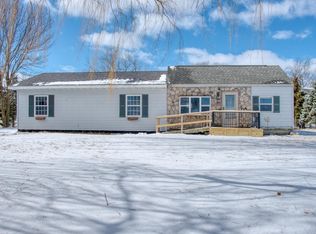 1201 N Kerby Rd, Corunna, MI 48817