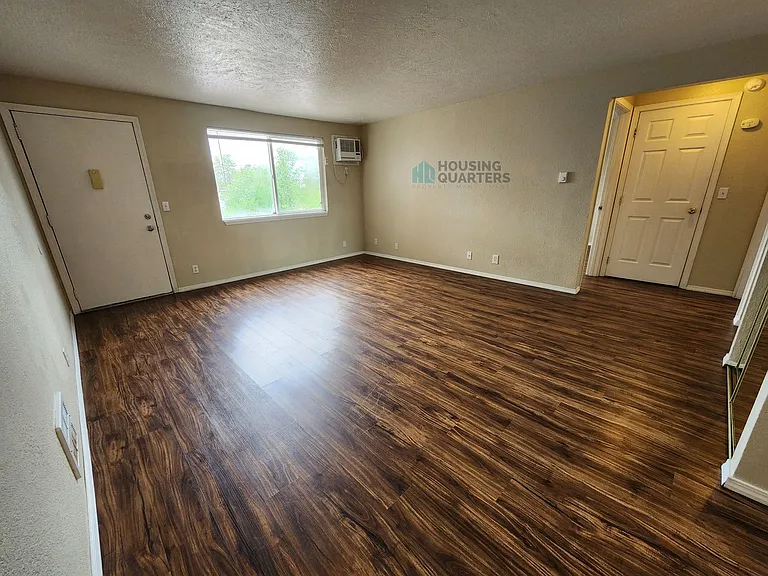2915 N Mayfair St — Photo 13