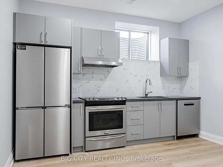 39 Aragon Ave #B — Photo 11