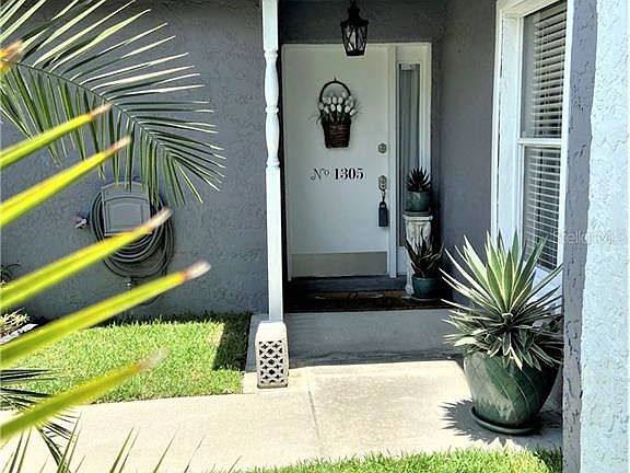 2nd image of 1305 Keel Pl