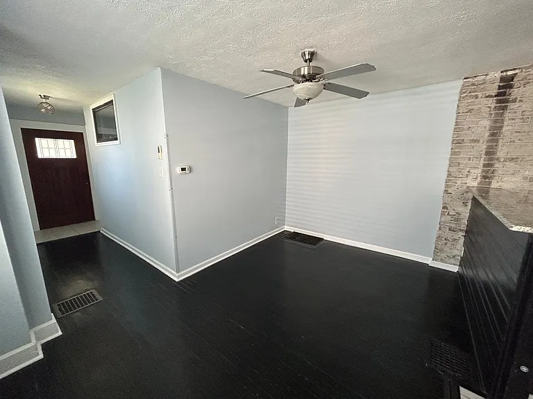 1404 Montcalm St #1404 — Photo 18