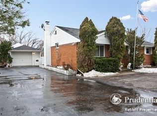 7806 Sprucewood Ave, Woodridge, IL