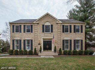 1301 Carpers Farm Way, Vienna, VA 22182