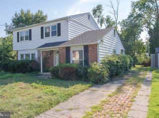 1303 E Trace Dr, Glendora, NJ 08029